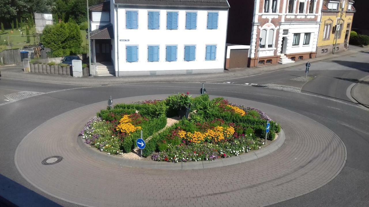 Triebener-Hof Hotell Quierschied Exteriör bild