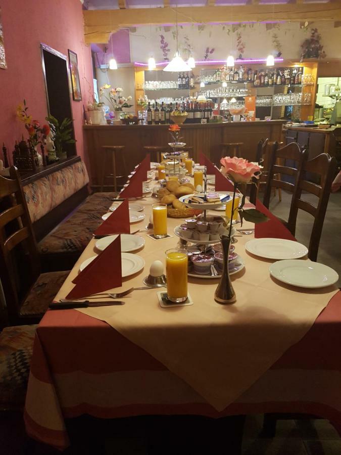 Triebener-Hof Hotell Quierschied Exteriör bild